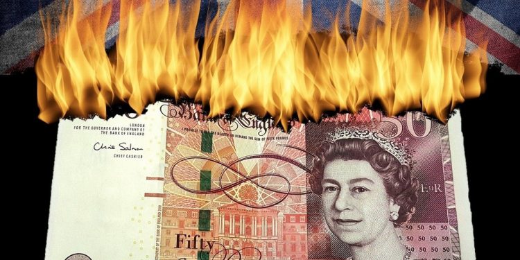 burning a fifty pound note