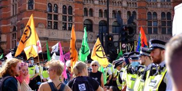 Extinction-Rebellion-climate-protesters-in-Parliament-Square