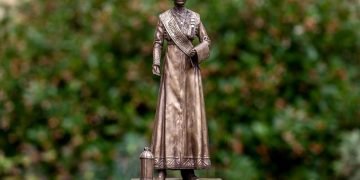 Bronze maquette of Mary Clarke by sculptor Denise Dutton.