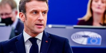 Emmanuel Macron addressing the European Parliament