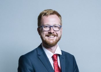 Official portrait of Lloyd Russell-Moyle