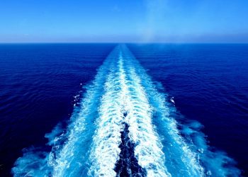 The wash of a cruise ship. Photo by Damon On Road on Unsplash