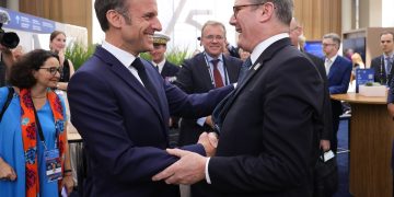 President Macron and Prime Minister Starmer meet at the NATO Summit