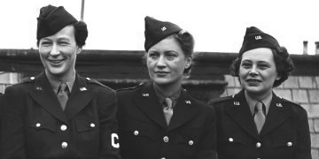 War correspondents with Lee Miller, centre