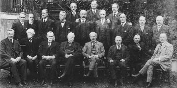 Black and white photo of the first Labour government 1924