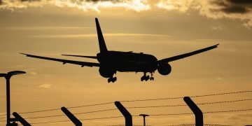 Plane landing at Heathrow
