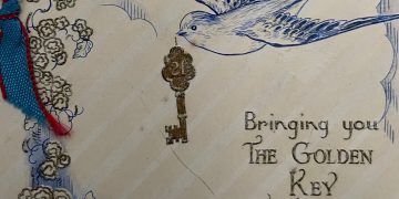 Drawing of a bird with a key in its mouth