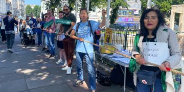Staged tug of war between Wellsbourne and profit makers