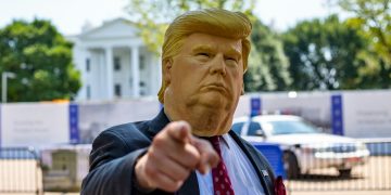 Donald Trump impersonator