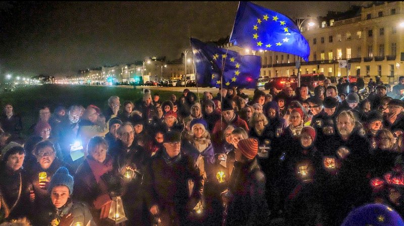 Shine a light for Europe, Peace Statue Brighton, 31 January 2020